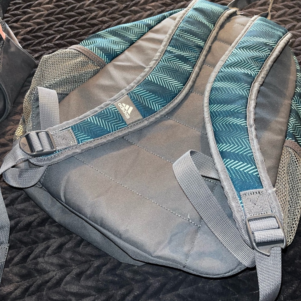 Adidas duffle bag and backpack. - Picture 5 of 16